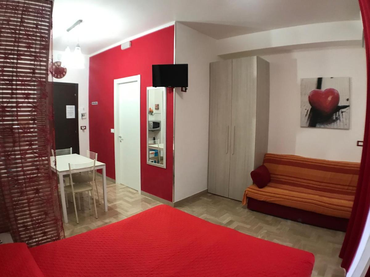 Da Gianni E Bea Hotell Foligno Exteriör bild
