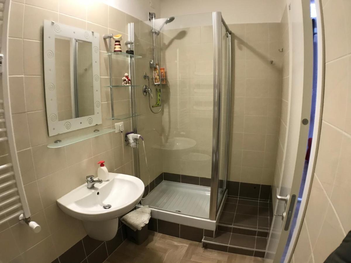 Da Gianni E Bea Hotell Foligno Exteriör bild