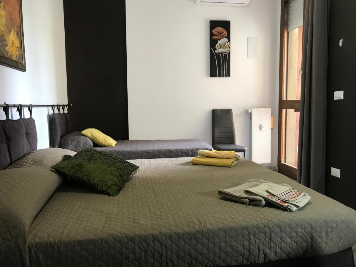 Da Gianni E Bea Hotell Foligno Exteriör bild